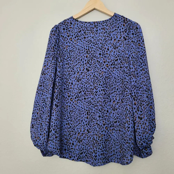 Adrienne Women's Tunic Blouse Top Size M Blue Black Loose Polyester Long Sleeves - Picture 3 of 8